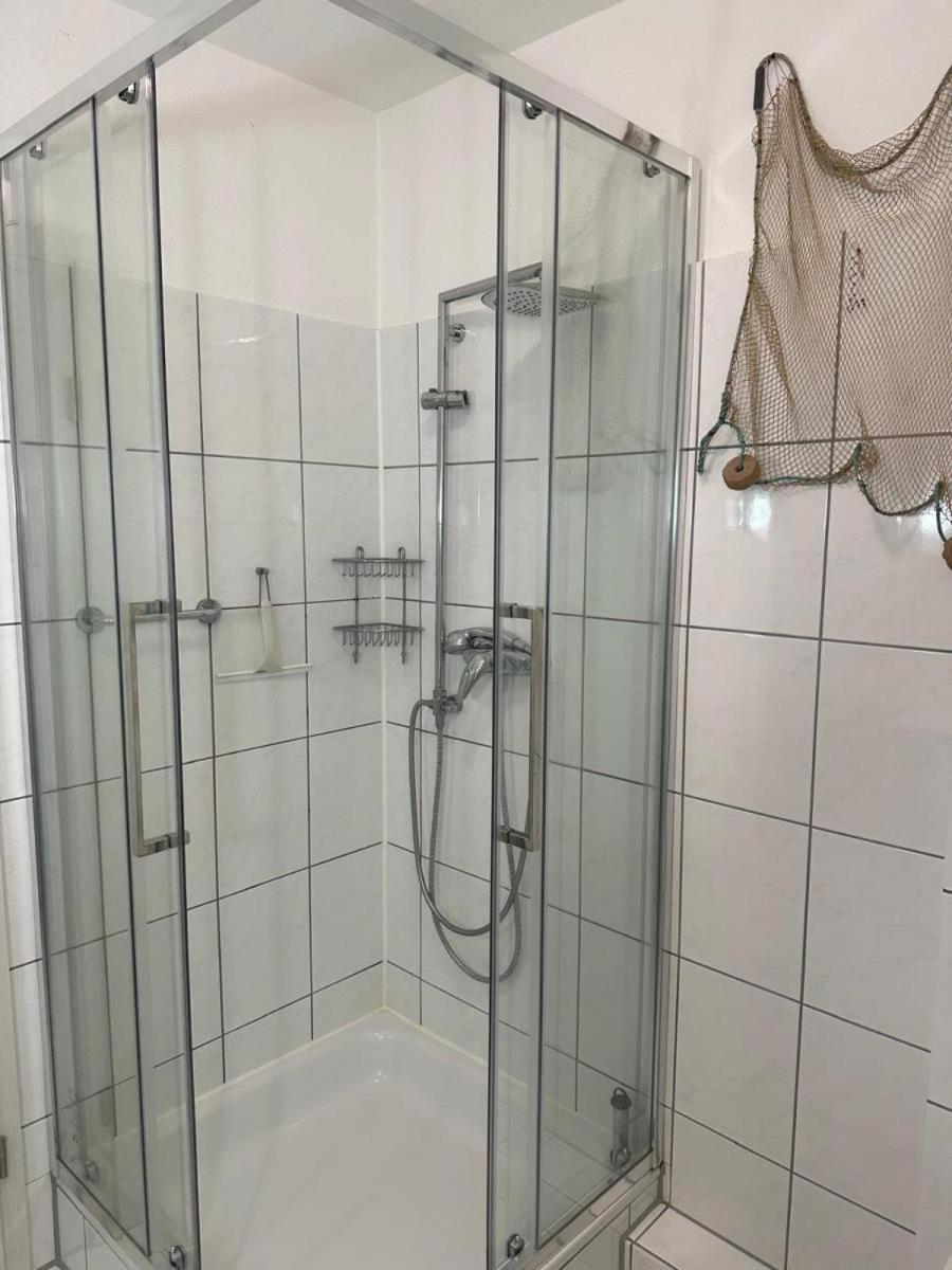 Seeadler, 4 *